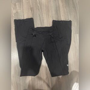 Lululemon cinch yoga pants